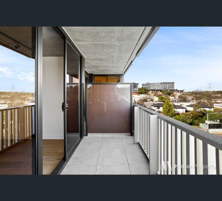 104/757 Toorak Road, Hawthorn East, Vic 3123 - Photo 3