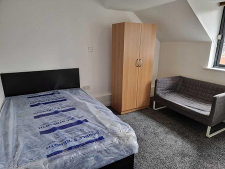 Studio to rent - Photo 3