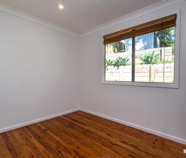 Comfortable Family Home in a Quiet Emu Heights Location - Photo 4