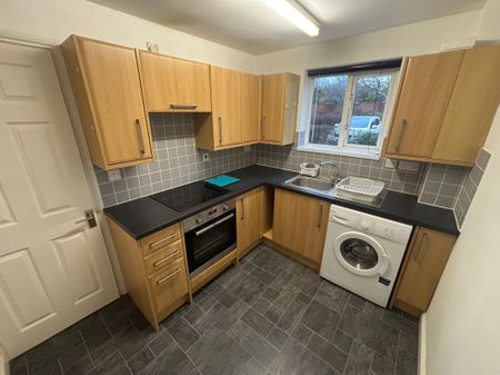 Barnum Court, Swindon - Photo 2