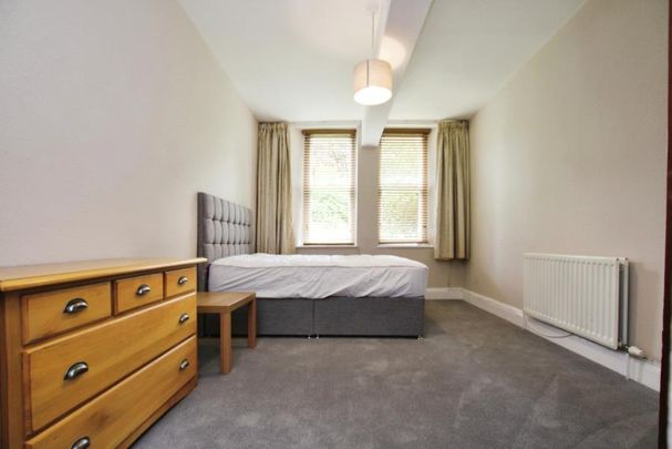 3 bedroom flat to rent - Photo 1