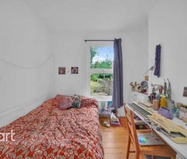 6 bedroom terraced house to rent - Photo 4