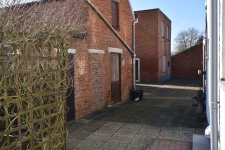 Rijwoning met 2 slaapkamers, tuintje en terras - Foto 4