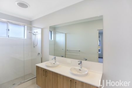 Wow Beach at End of Street! - Ocean Views Front Yard! - Photo 2