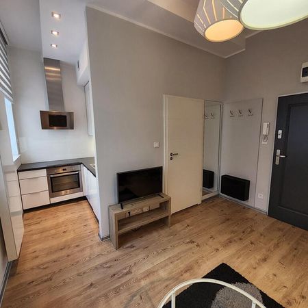 Komfortowe 2 pokoje w centrum z windą i piwnicą. - Zdjęcie 4