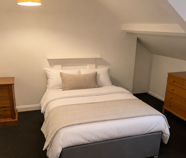 12 bedroom house share to rent - Photo 3