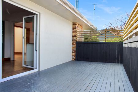 86 Grahams Road, Burnside - Photo 3