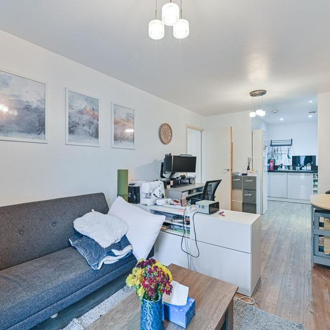1 bedroom flat to rent - Photo 1