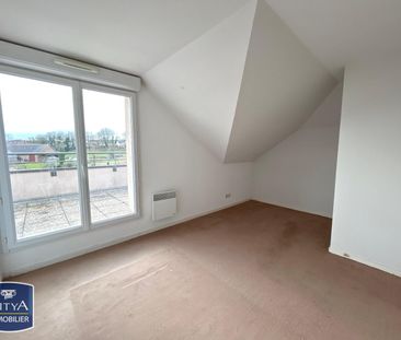 Location Appartement 4 pièces 76m² LE CATEAU CAMBRESIS 59360 - Photo 4