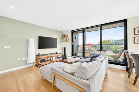 2 Bed Flat, Hardwicks Square, SW18 - Photo 3