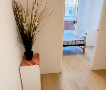 3 bedroom 1 bathroom - Photo 2