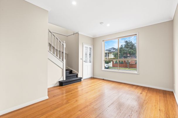 3 Bedroom Spacious Family Home! - Photo 1