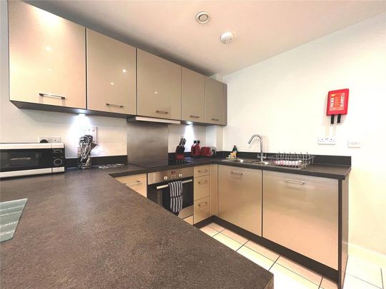 Studio to rent - Photo 1