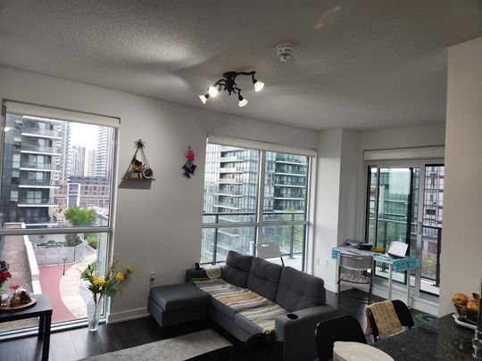 For Lease - 4055 Parkside Village Drive Unit# 815, Mississauga, Ontario - Photo 1
