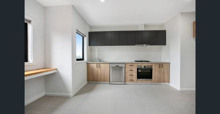 Spacious two bedroom – Utilises all included Gas/ Water / Electricity - Photo 5