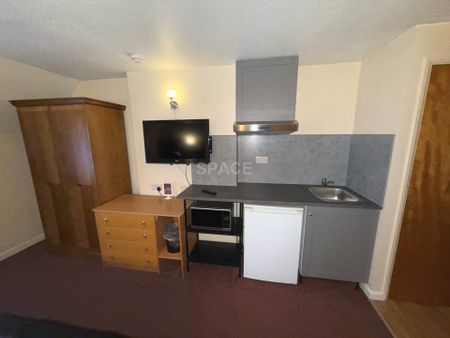 Connaught Road, Reading - Photo 3