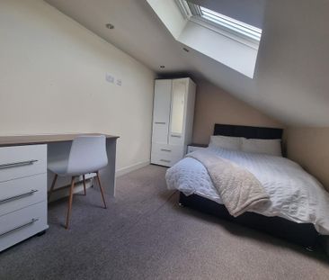 1 bedroom in a house share to rent - Photo 1