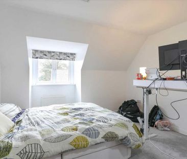 4 bedroom semi-detached house to rent - Photo 1