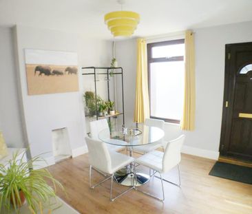 2 bedroom terraced house to rent - Photo 4