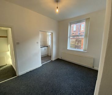 3 Bed Terraced House, Kipling Avenue, CH42 - Photo 6