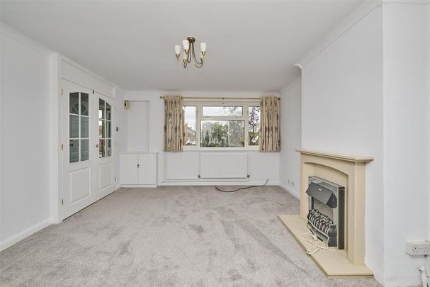 3 bedroom semi-detached house to rent - Photo 1