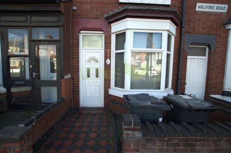3 bedroom terraced house to rent - Photo 2