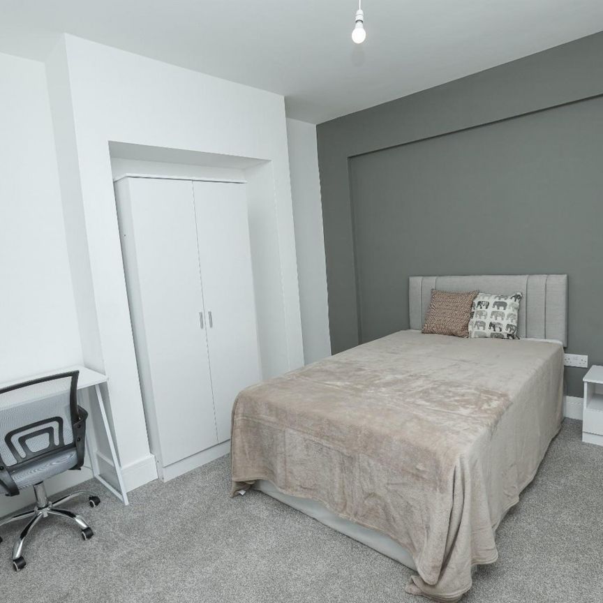 4 bedroom House To Let - Photo 1