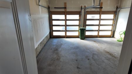 For Lease - 3 Weylie Street, Hamilton, Ontario - Photo 3