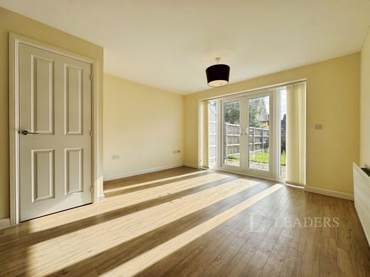 4 bedroom house to rent Willowcroft Way, Cringleford, Norwich, NR4 - Photo 1