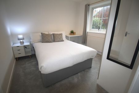 Flat 1 Berkeley Court, LS2 9PT, Leeds - Photo 5