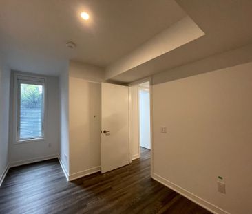 For Lease - 20 Ed Clark Gardens Unit# TH13, Toronto, Ontario - Photo 3
