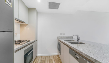 Fully Furnished 2 Bedroom Apartment in the Heart of Mascot Overview - Photo 4