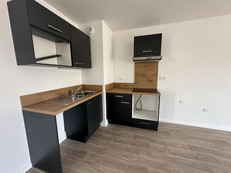 Location Appartement 3 pièces 63m² CHARTRES 28000 - Photo 2
