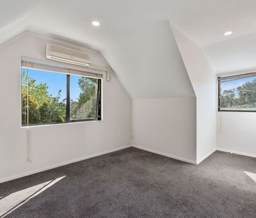 Extraordinary East Coast Rd Home - Photo 5