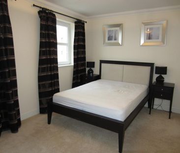 3 bedroom terraced house to rent - Photo 4
