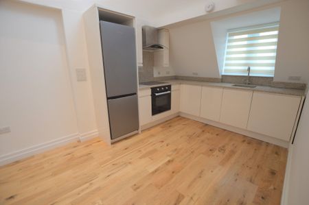 Kent Road, Dartford, London - Photo 2