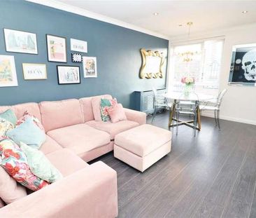 High Street, Elstree, WD6 - Photo 1