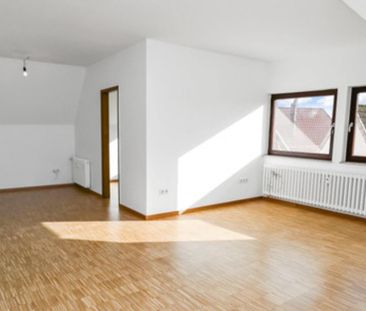Möblierte 45 m² Dachgeschosswohnung in Herford zu vermieten - Foto 1