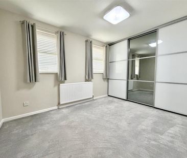 2 bedroom semi-detached house to rent - Photo 2
