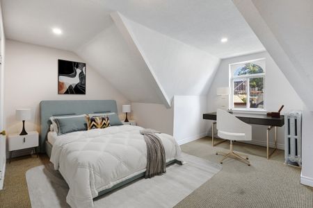 374 Saint Clarens Avenue apartment — Toronto, ON (4-Bedroom) - 4 Bedroom - Photo 3