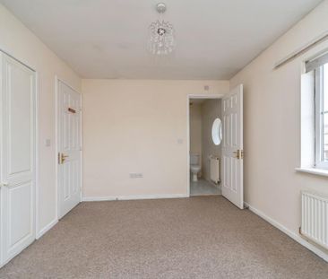 4 bedroom detached house to rent - Photo 5