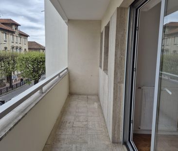 Location Appartement 1 pièce 28m² ST MAUR DES FOSSES 94100 - Photo 5