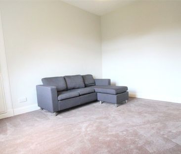 213 Magdala Terrace - Photo 2