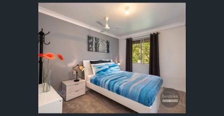 Conveniently Located Updated Apartment - Photo 2