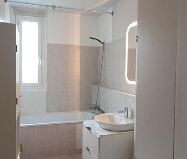 F2 en rez-de-chaussée rue Eugène Maës - Photo 3