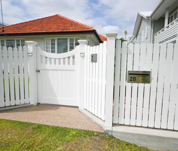 Sophisticated Home with Solar Panels and Gardener Included! - Photo 3