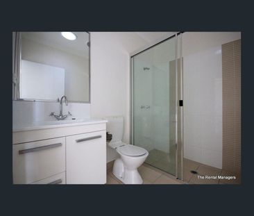 MORDERN DUPLEX TUCKED AWAY - Photo 4