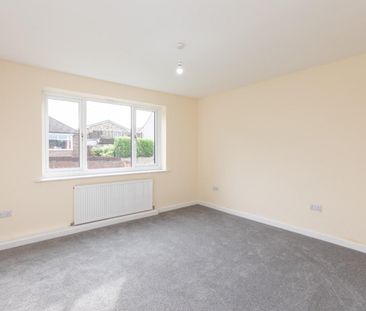 2 bedroom Bungalow To Let - Photo 4