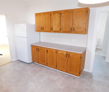 FOR RENT – 3 Silvers Road, Dartmouth, Nova Scotia - Photo 4