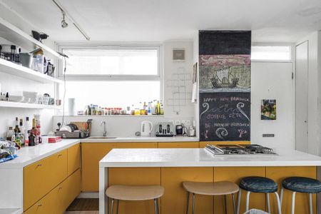 3 bedroom apartment to rent - Photo 2